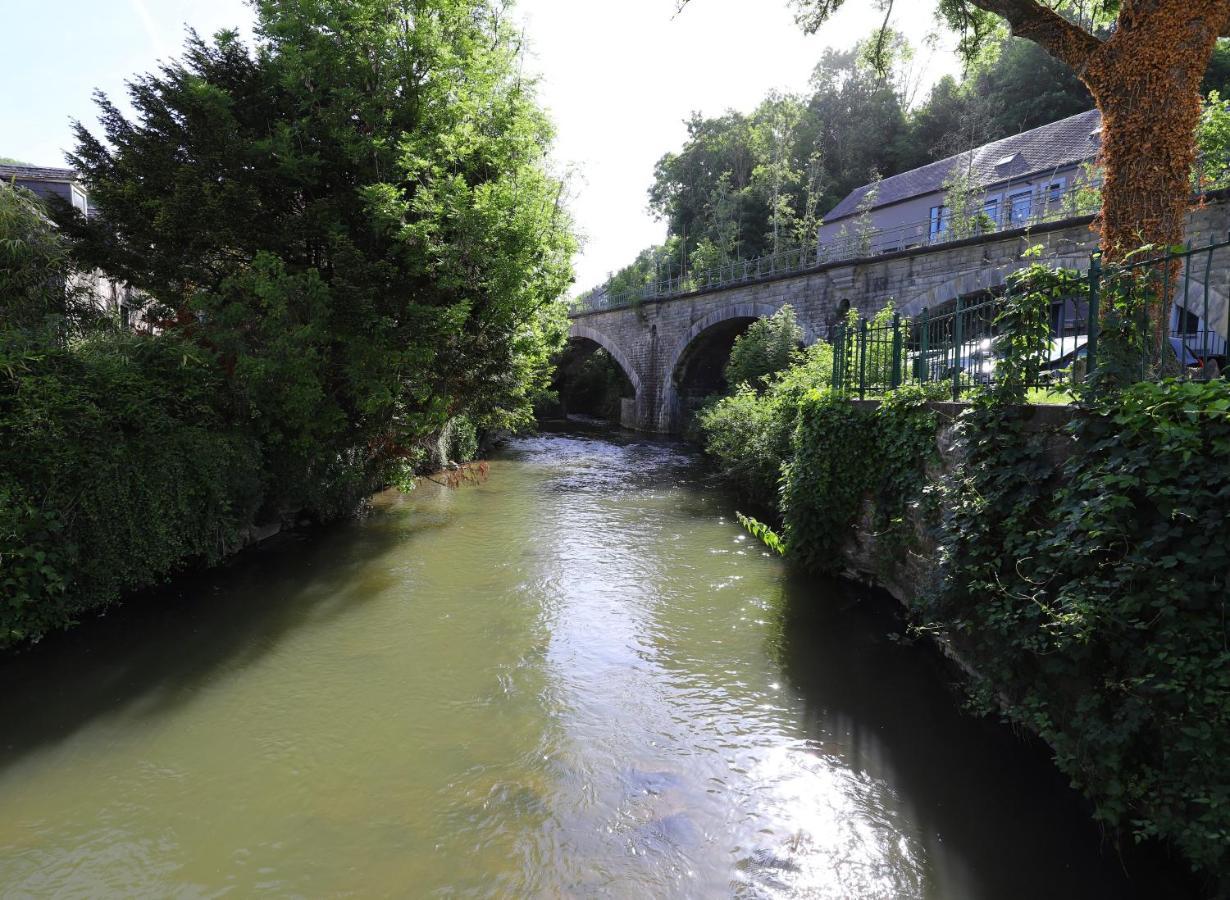 Aux Berges Du Bocq Villa Yvoir Bagian luar foto